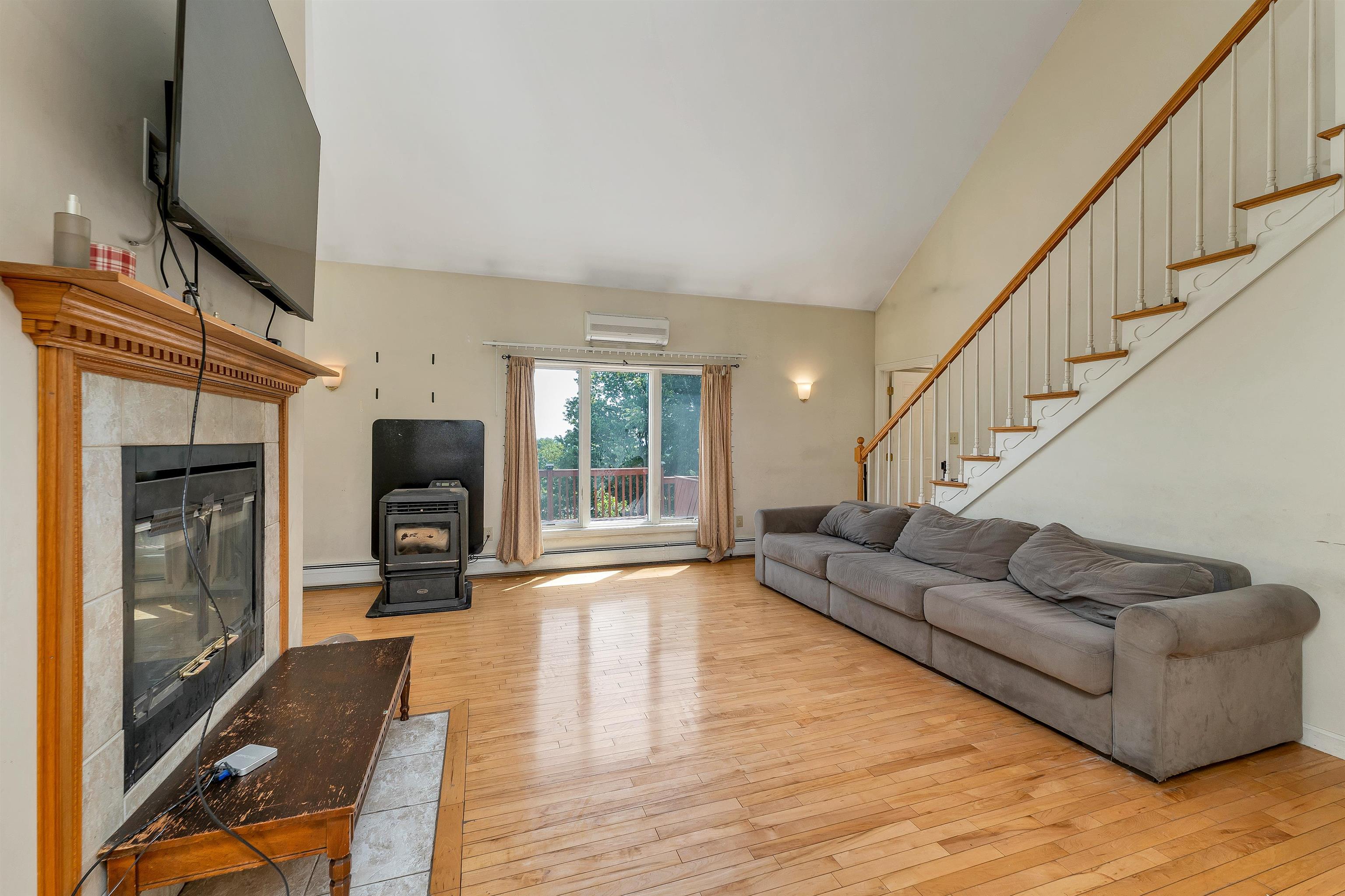 12 Goslin Way