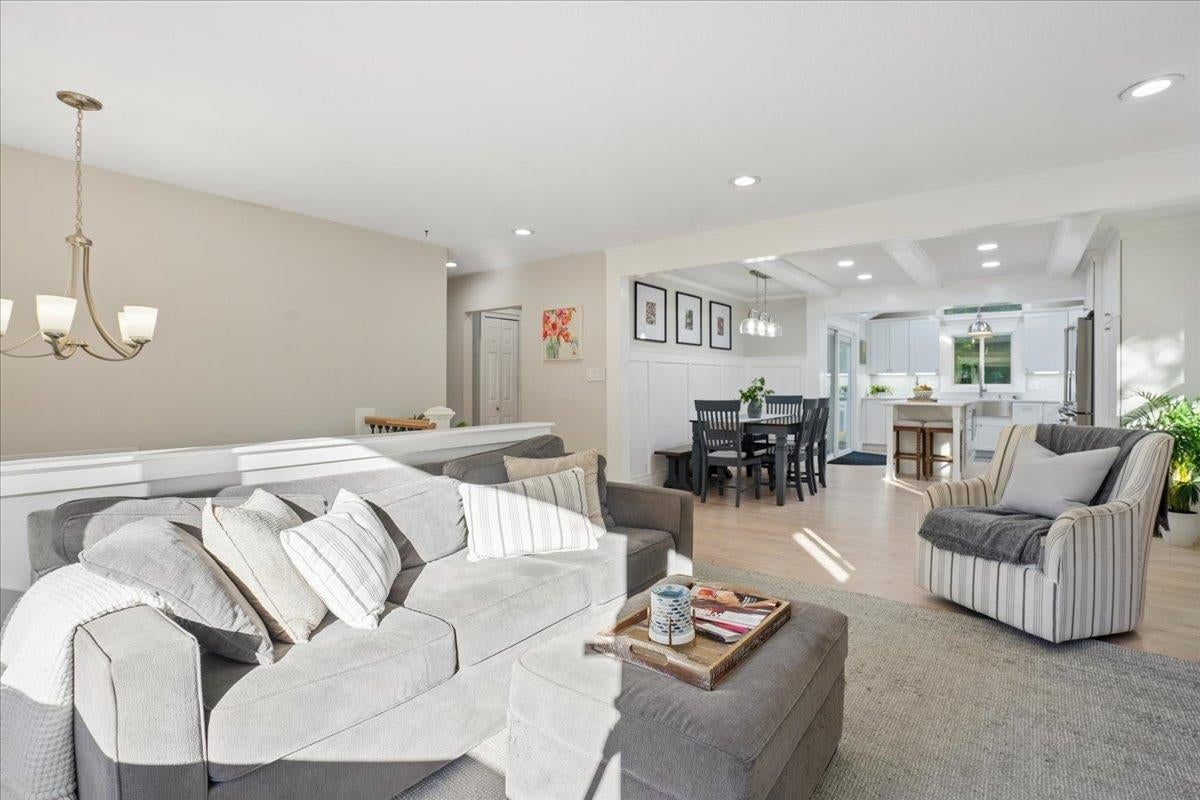 96 Meadowcrest Drive