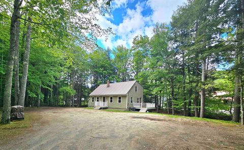 Photo of 27 Boyle Street, Lincoln, NH 03251 (MLS # 5091936)