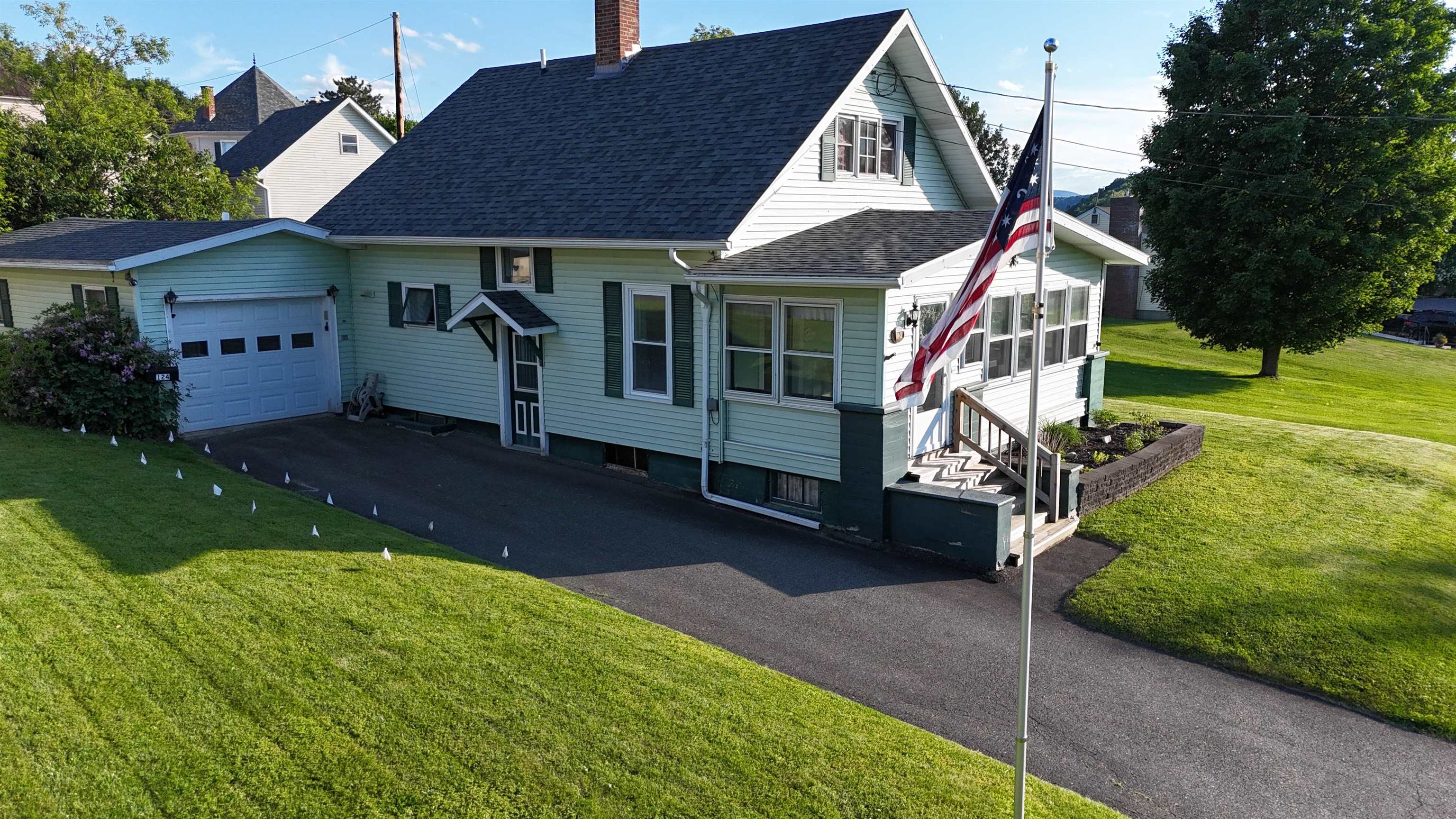 124 Herrick Street
