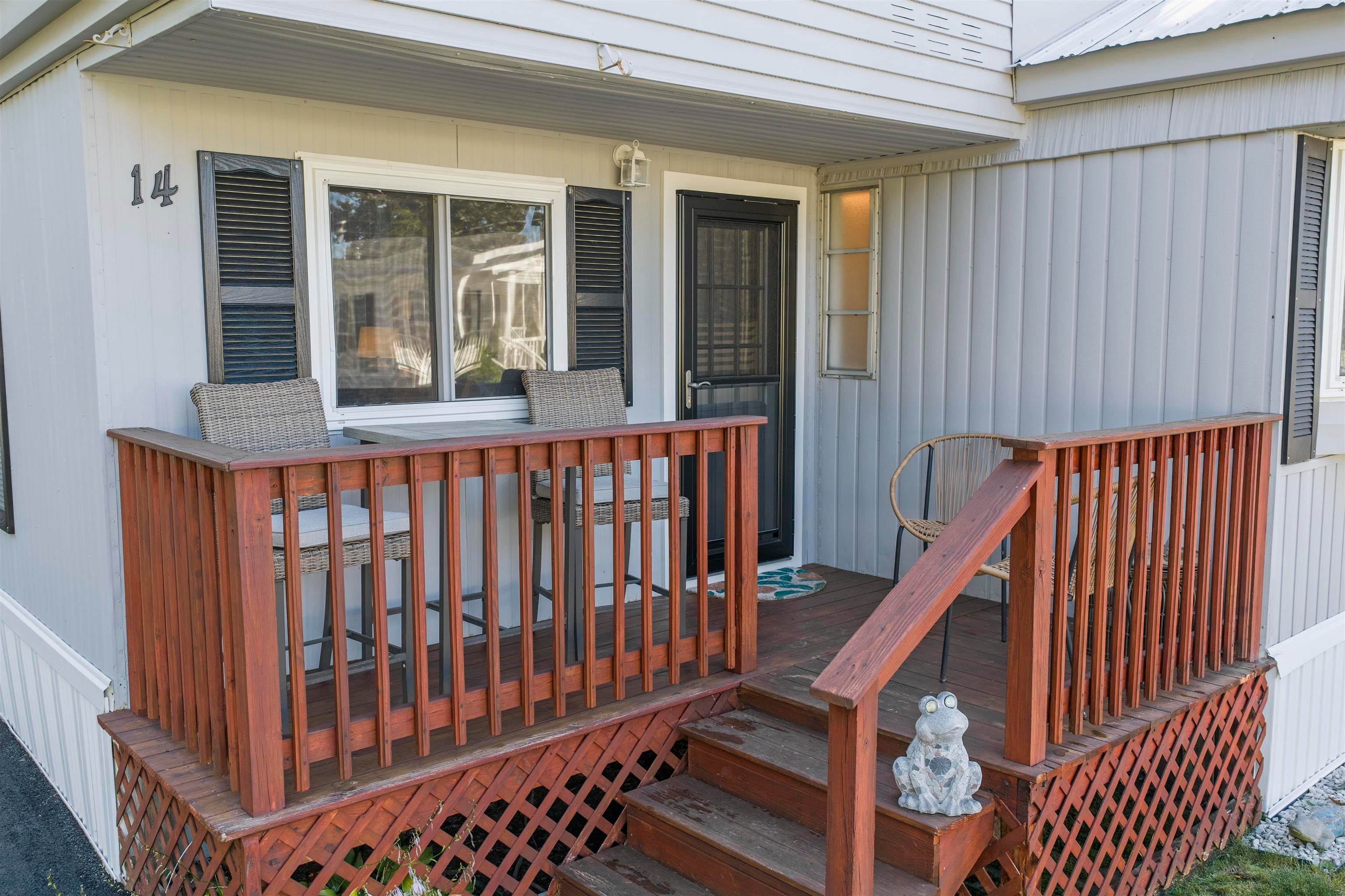 14 Hickory Avenue