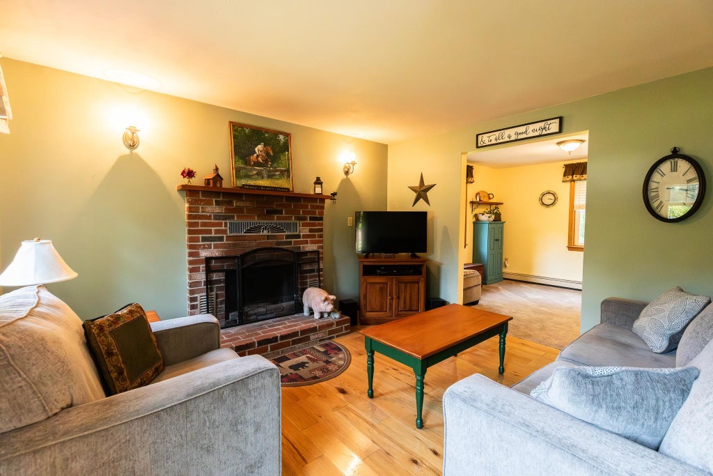 Photo of 12 Applewood Lane, Salem, NH 03079 (MLS # 5105722)
