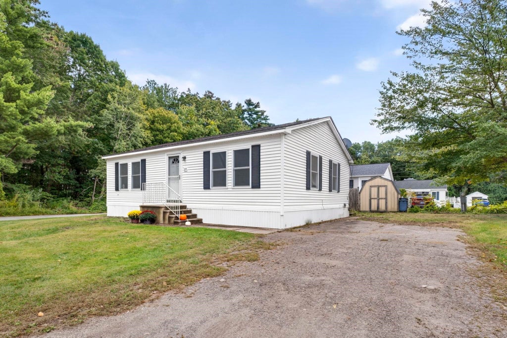 Photo of 29 A Street, Seabrook, NH 03874 (MLS # 5111466)