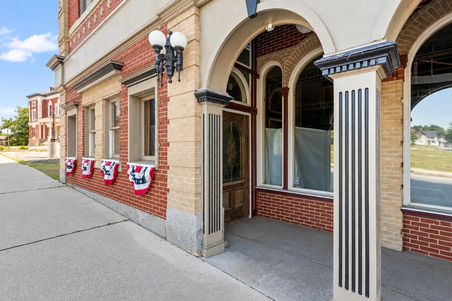 198 - 204 Main Street