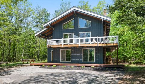 Photo of 275 Glen Ledge Road, Bartlett, NH 03838 (MLS # 5091810)