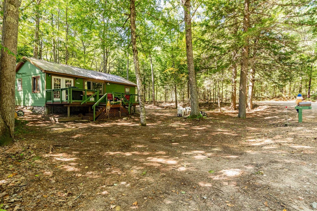 Photo of 4 Elaine Road, Middleton, NH 03887 (MLS # 5109586)
