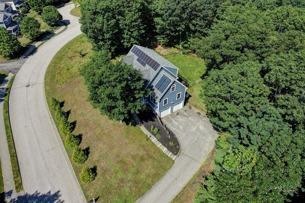 Photo of 2 Wood Ridge Lane, Exeter, NH 03833 (MLS # 5098063)