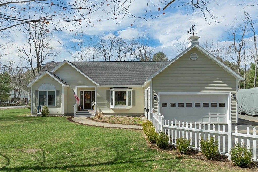Photo of 22 Fairway Drive, Ashland, NH 03217 (MLS # 5085600)