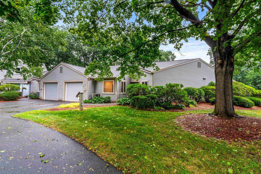 Photo of 33 Walden Pond Drive, Nashua, NH 03064 (MLS # 5108247)