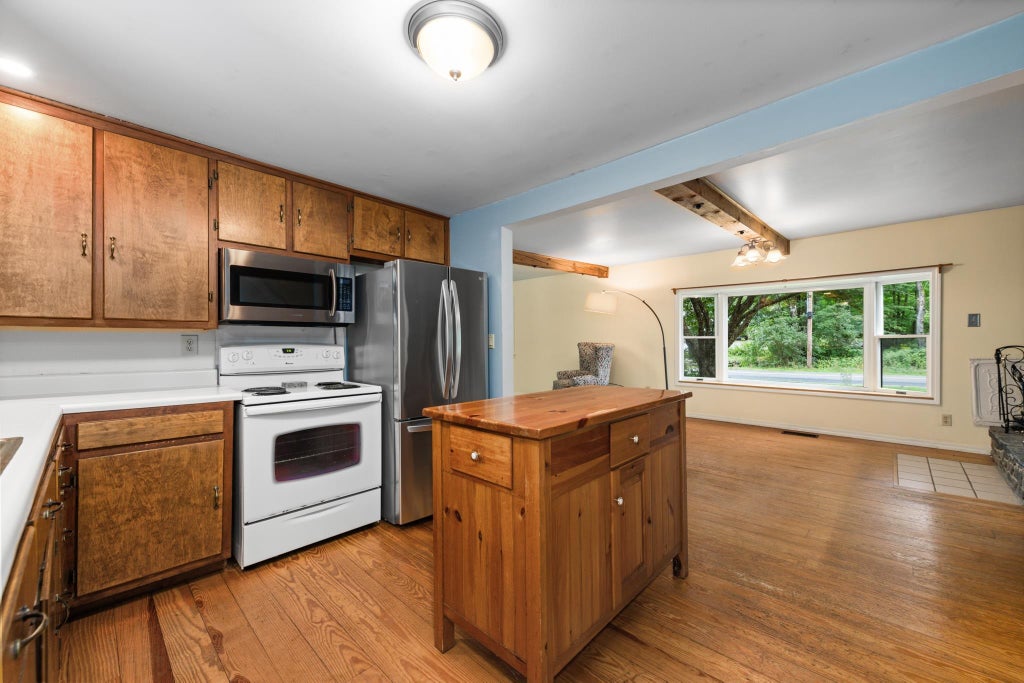 Photo of 80 Stinson Lake Road, Rumney, NH 03266 (MLS # 5108276)