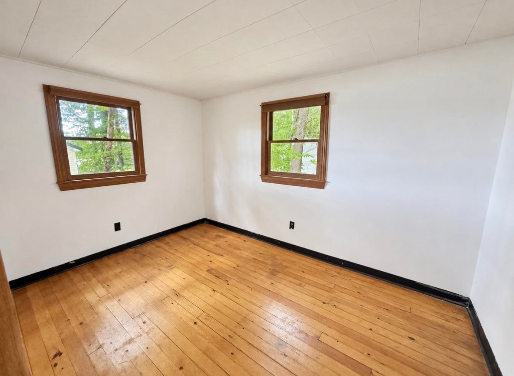 Photo of 10 Acorn Drive, Ossipee, NH 03864 (MLS # 5113309)