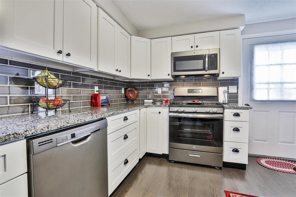 2 Fieldstone Drive