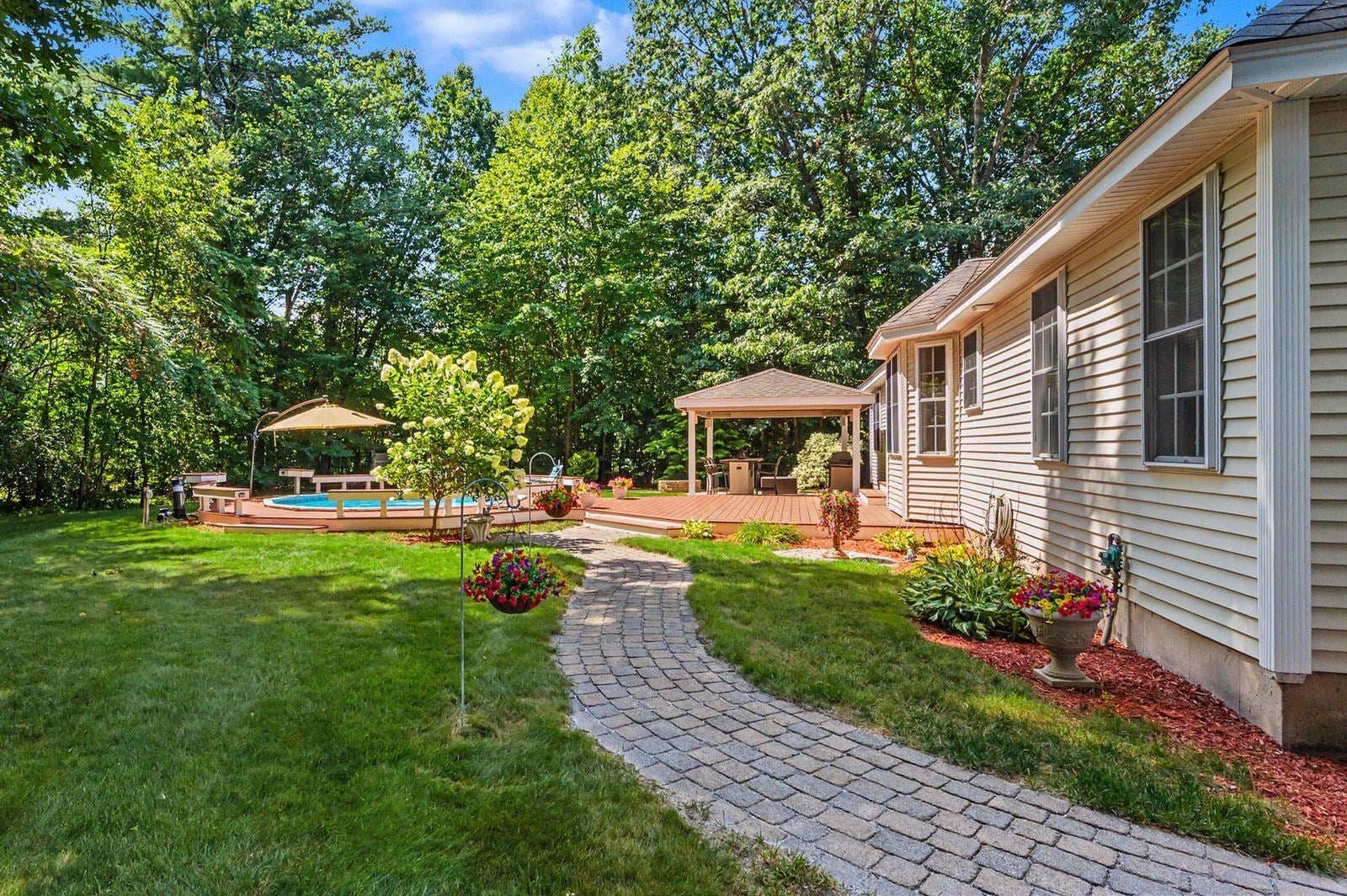 5 Cardinal Circle