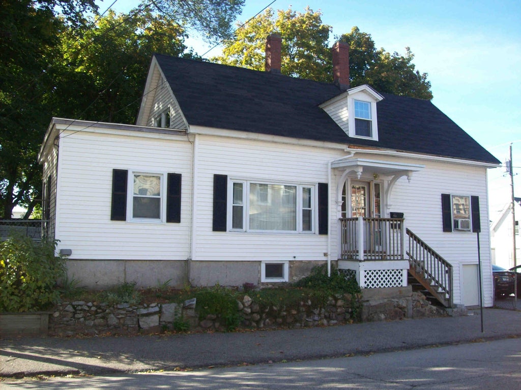 Photo of 40 Ashland Street #2, Manchester, NH 03104 (MLS # 5114243)