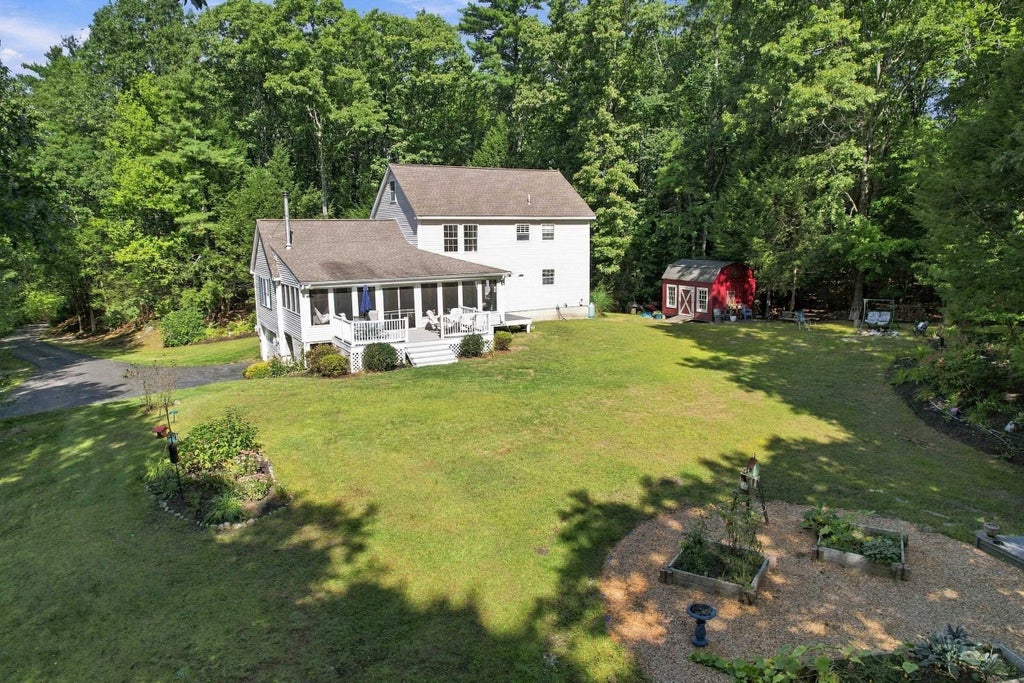 Photo of 27 Peabody Drive, Danville, NH 03819 (MLS # 5110919)