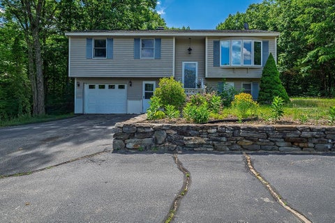 Photo of 181 High Range Road, Londonderry, NH 03053 (MLS # 5095806)
