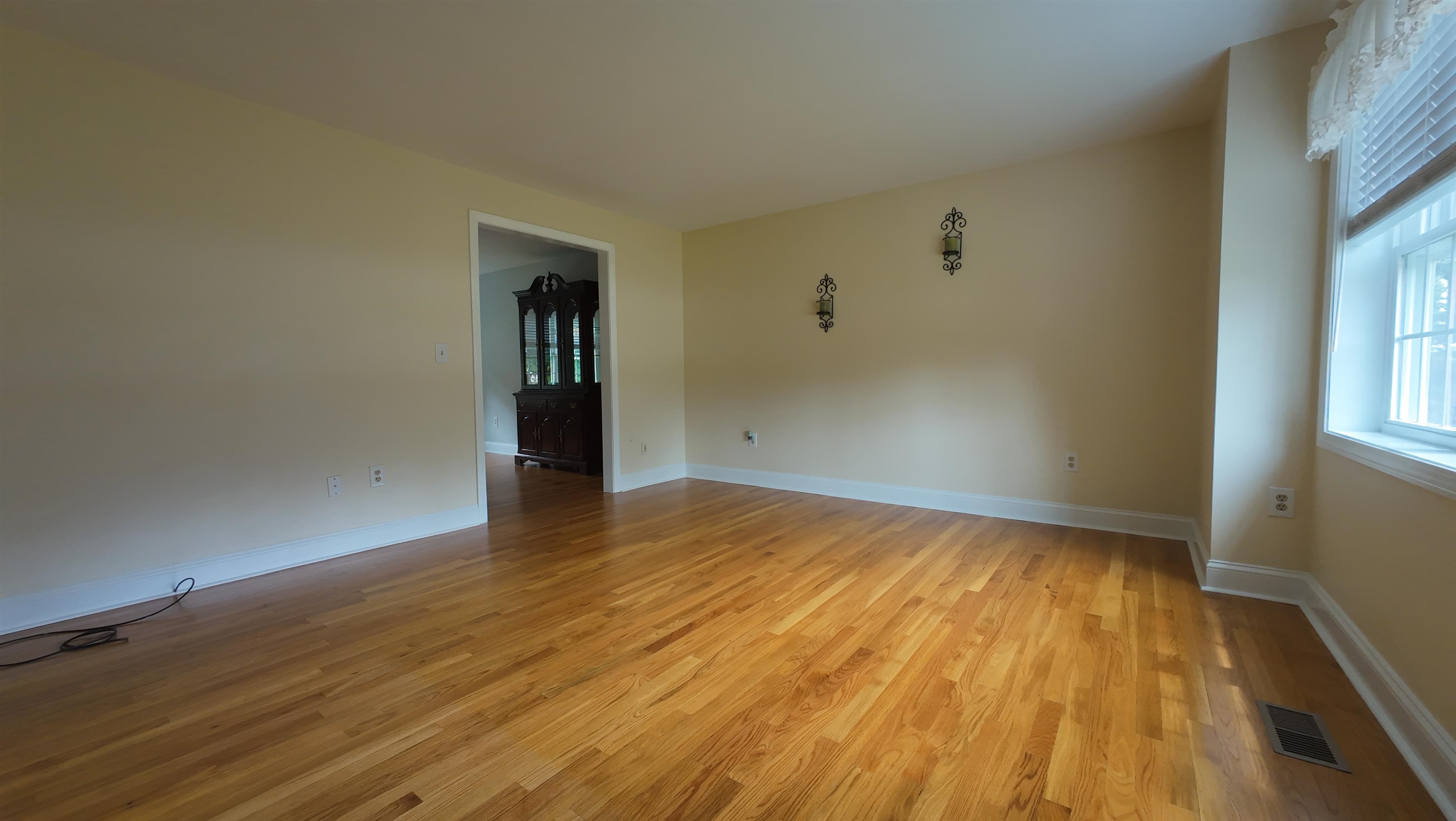 2 Farmington Road