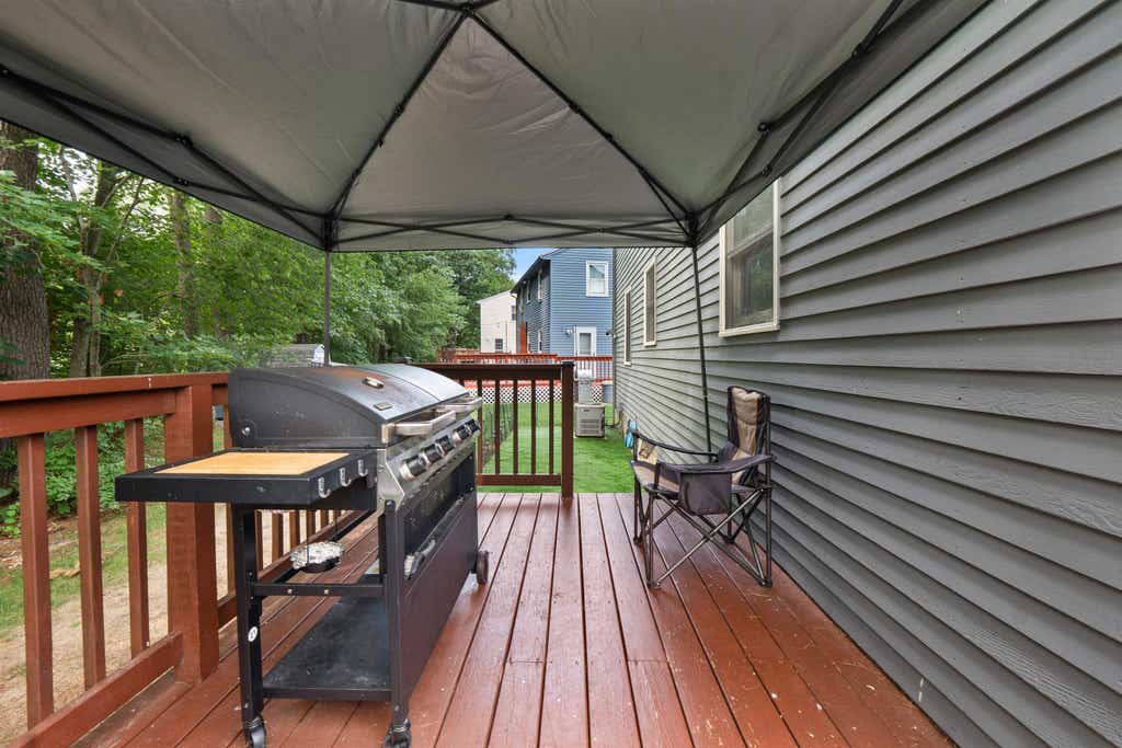 Photo of 8 St Andrews Circle #4, Nashua, NH 03062 (MLS # 5104385)