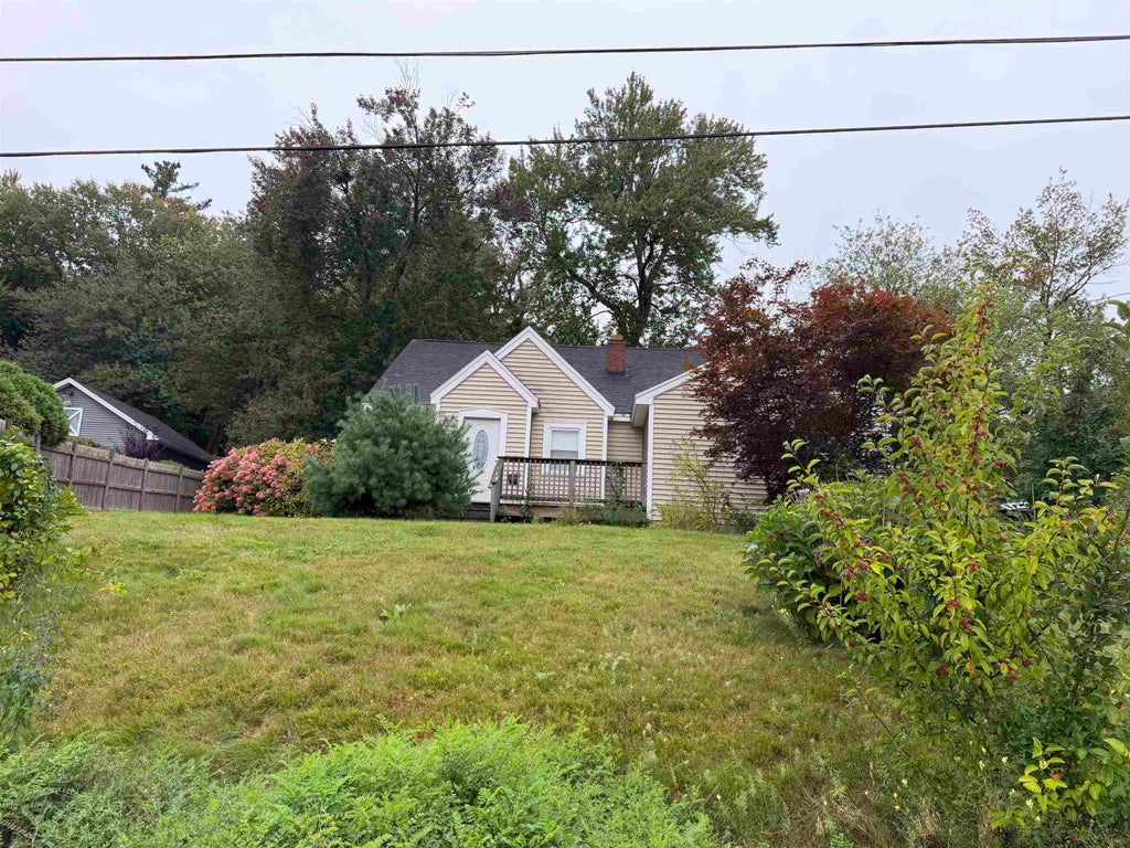 Photo of 39 Pike Street, Nashua, NH 03062 (MLS # 5110733)