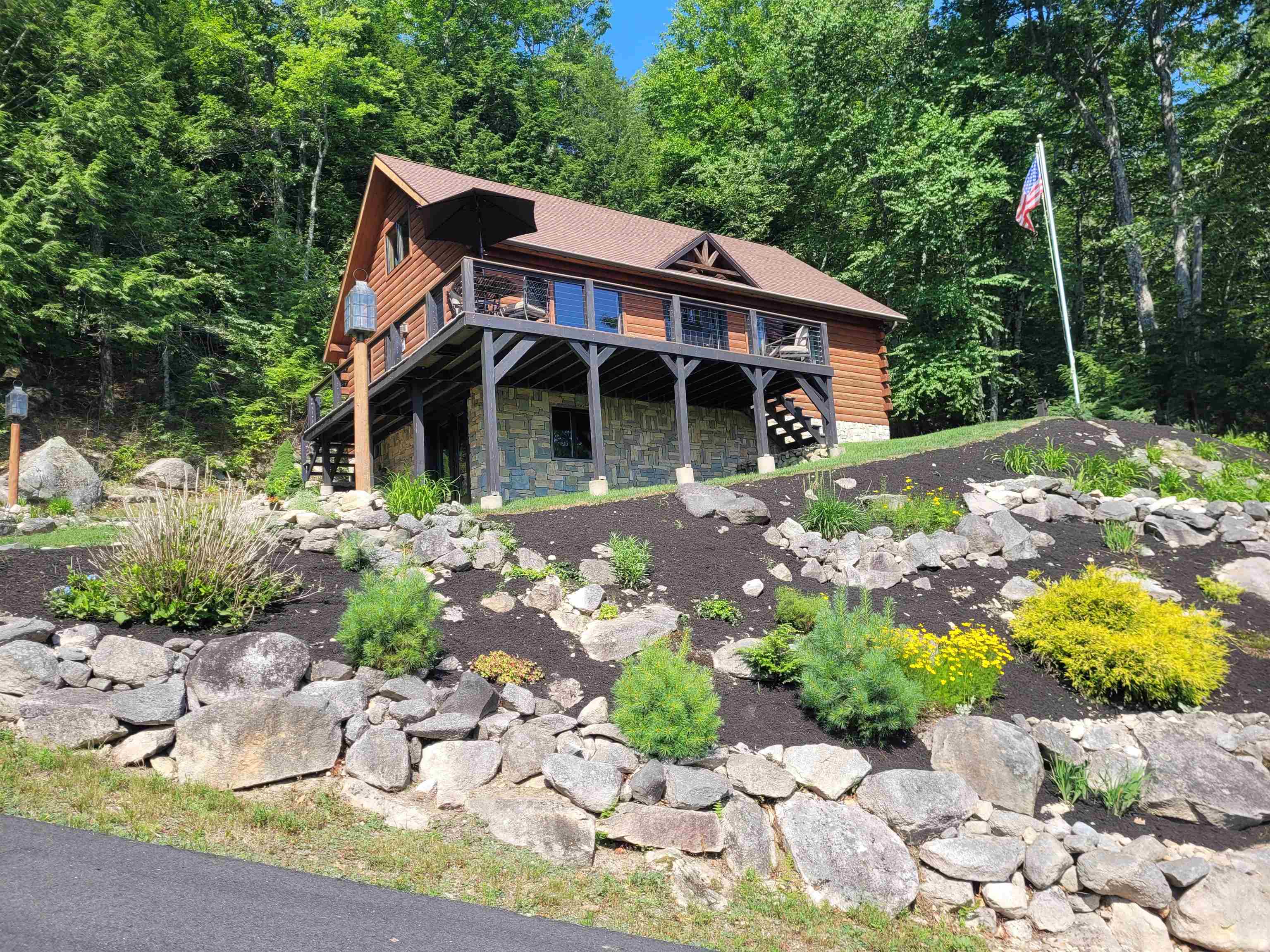 166 North Shore Road