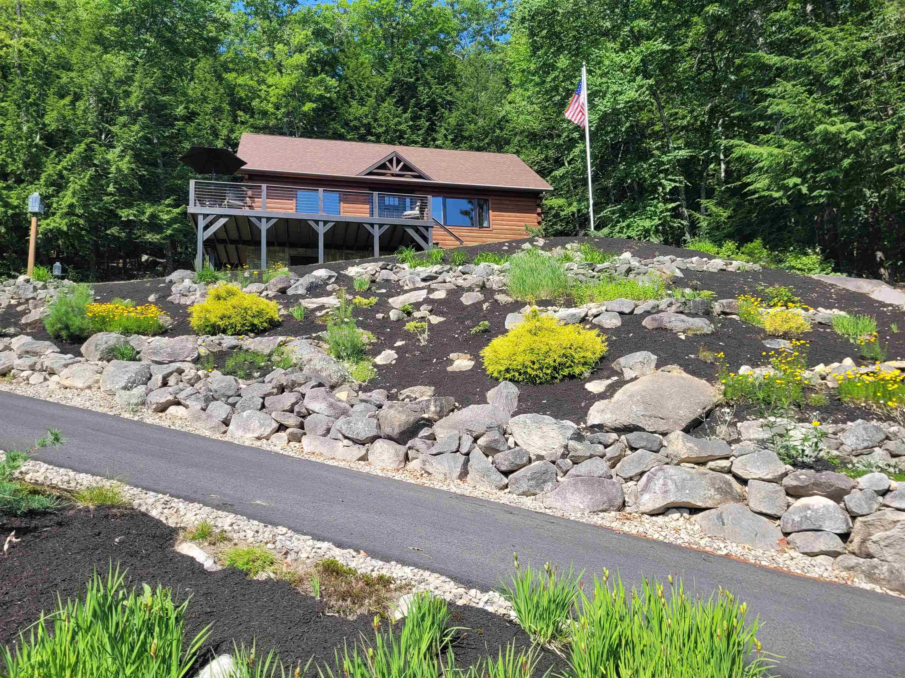 166 North Shore Road