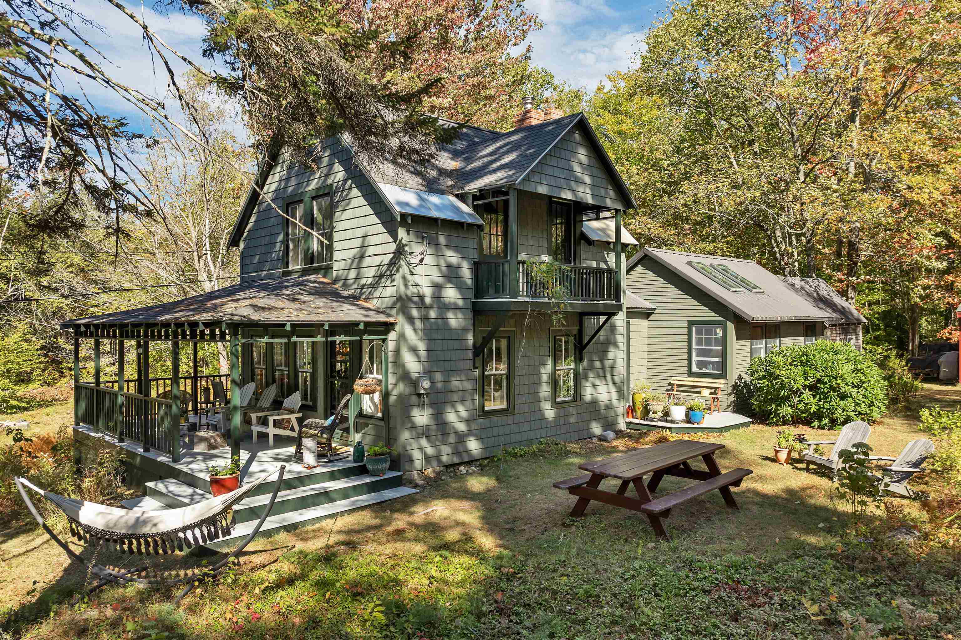 6 Twin Cottage Lane