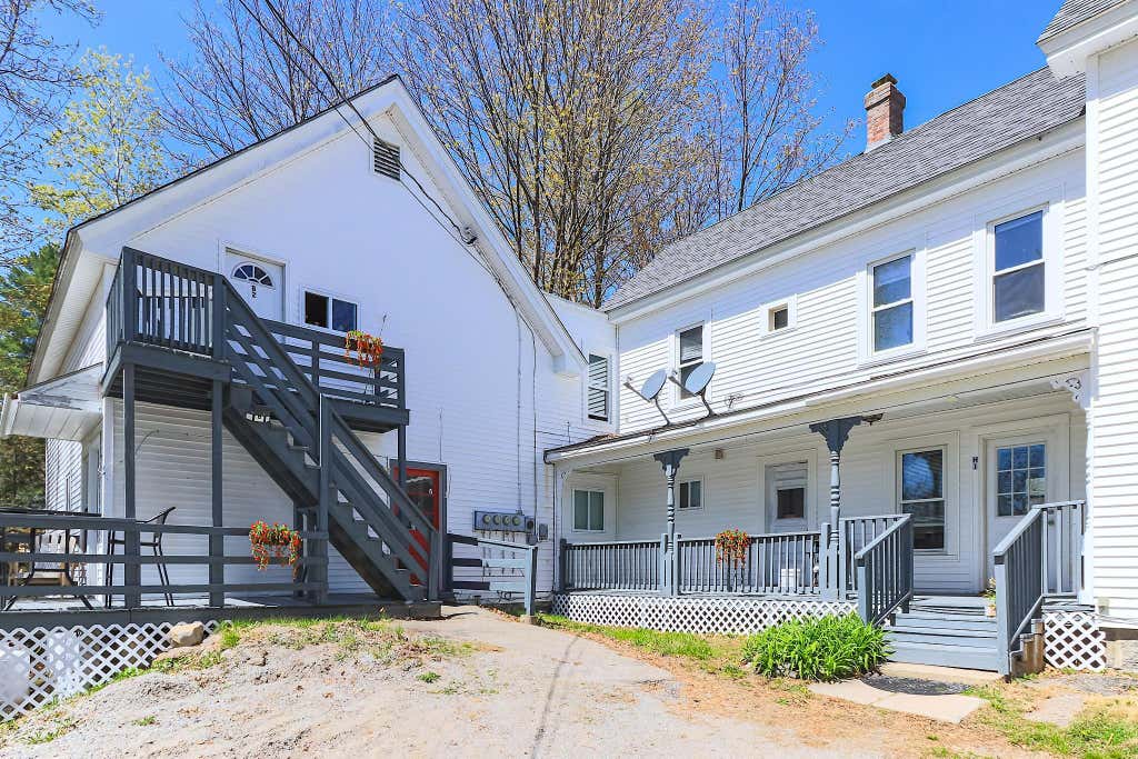 Photo of 95 Hall Avenue, Henniker, NH 03242 (MLS # 5090998)