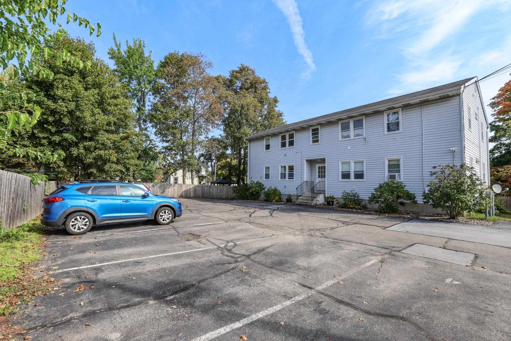 Photo of 31 Springview Avenue #3, Manchester, NH 03103 (MLS # 5113762)