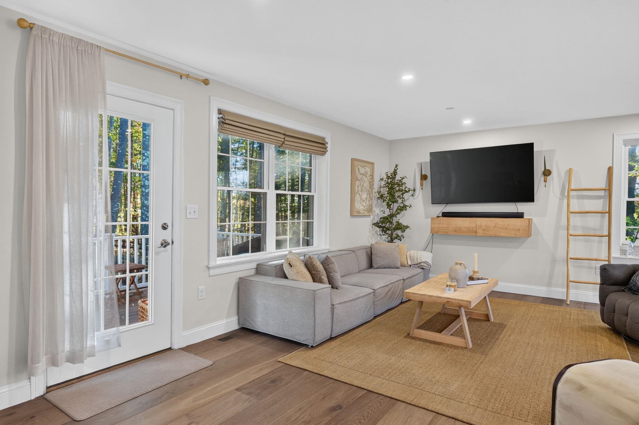 45 Hemlock Way