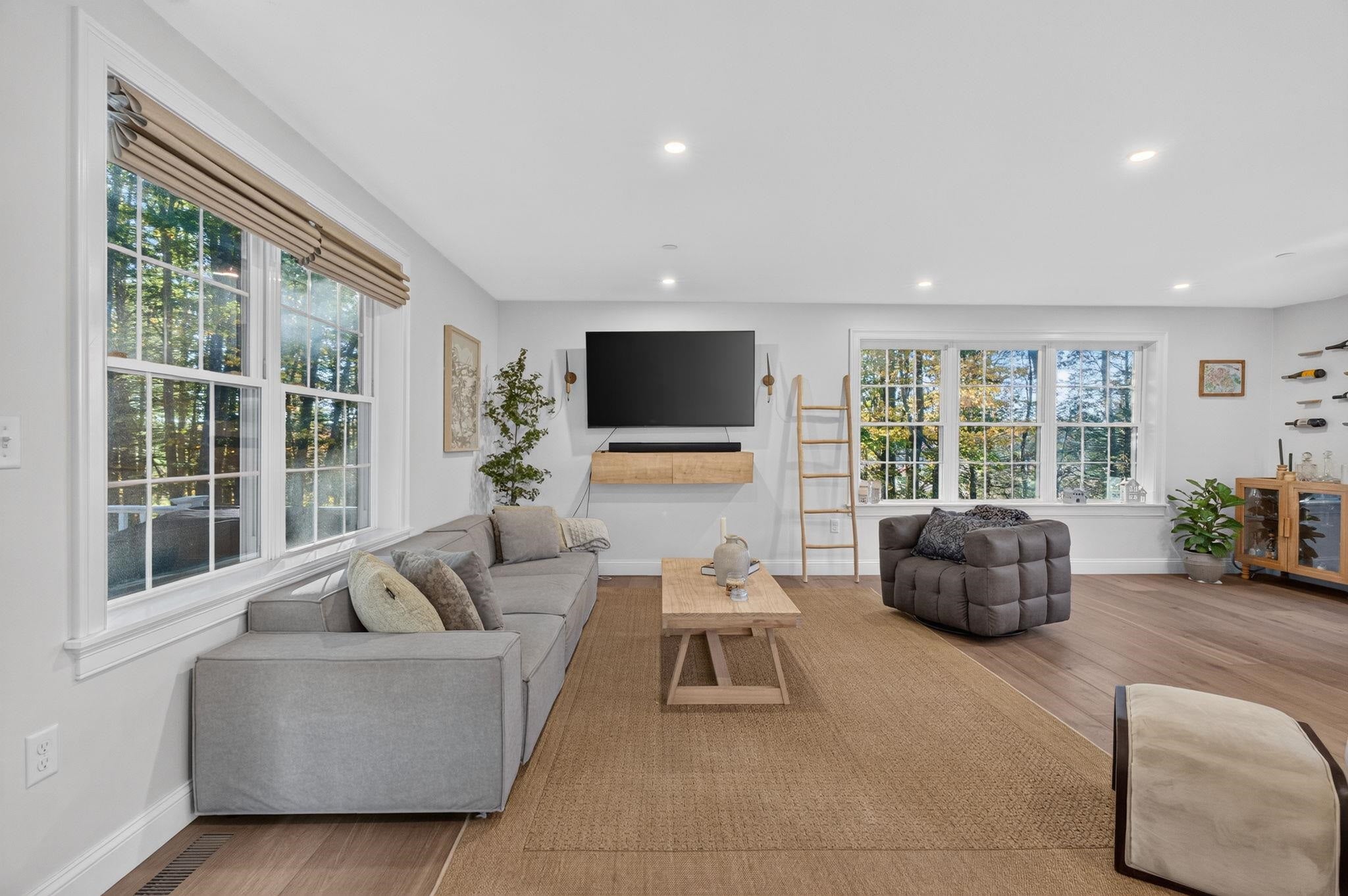 45 Hemlock Way
