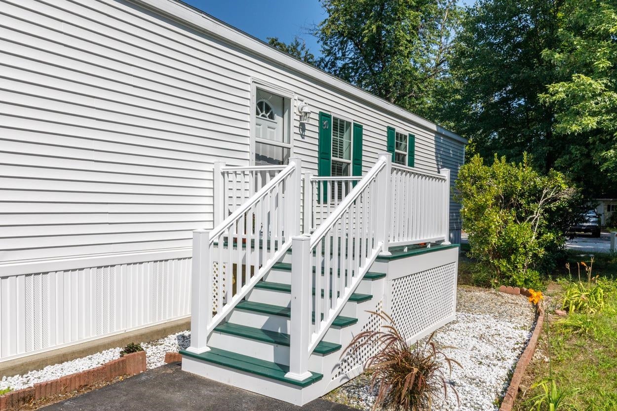 464 Boston Post Road 30