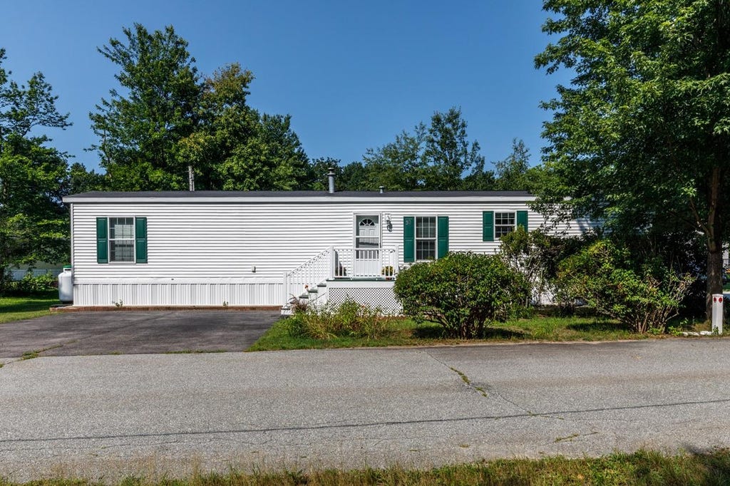 Photo of 464 Boston Post Road #30, Amherst, NH 03031 (MLS # 5104812)