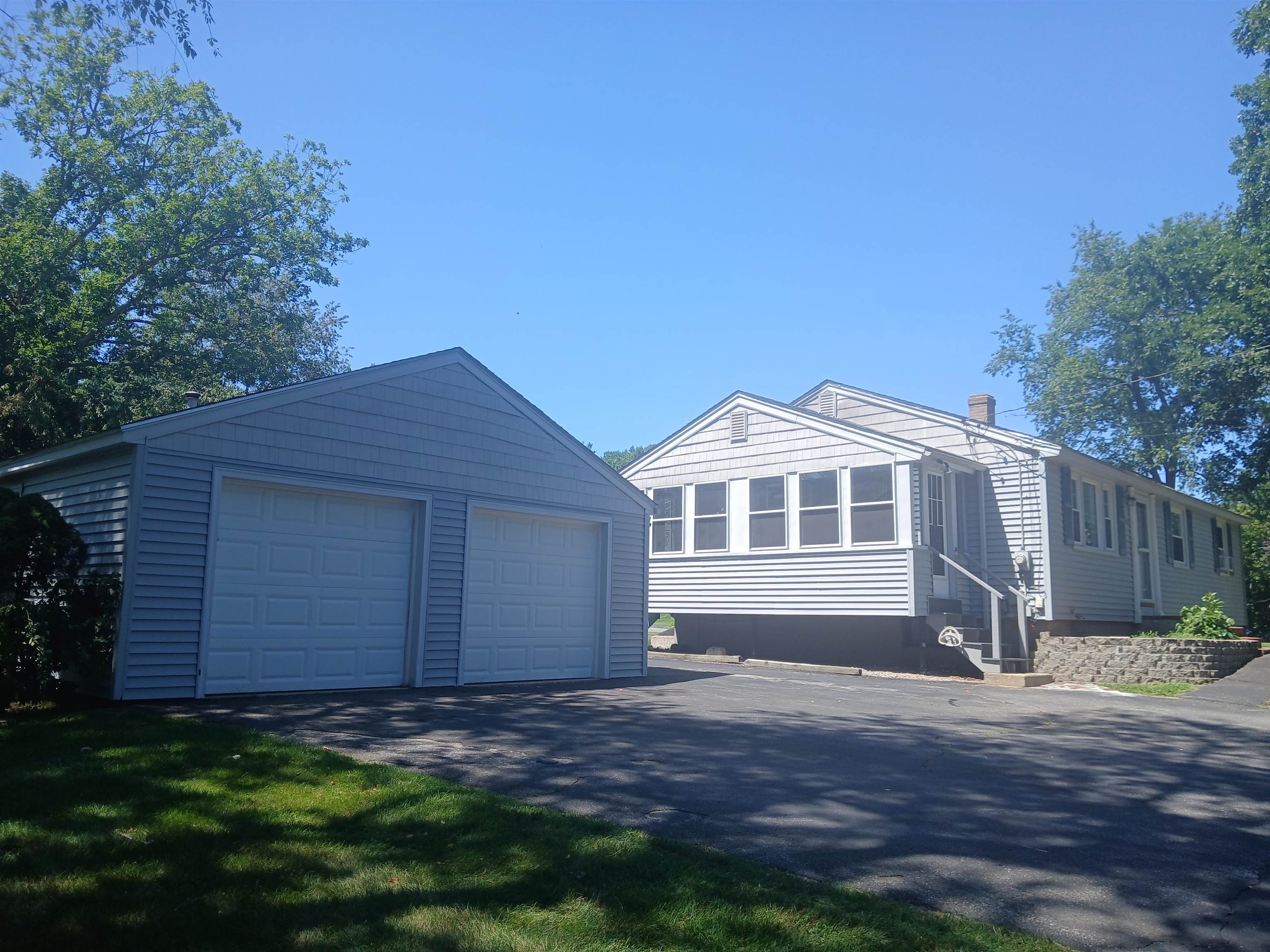 33 GENERAL PULASKI DRIVE