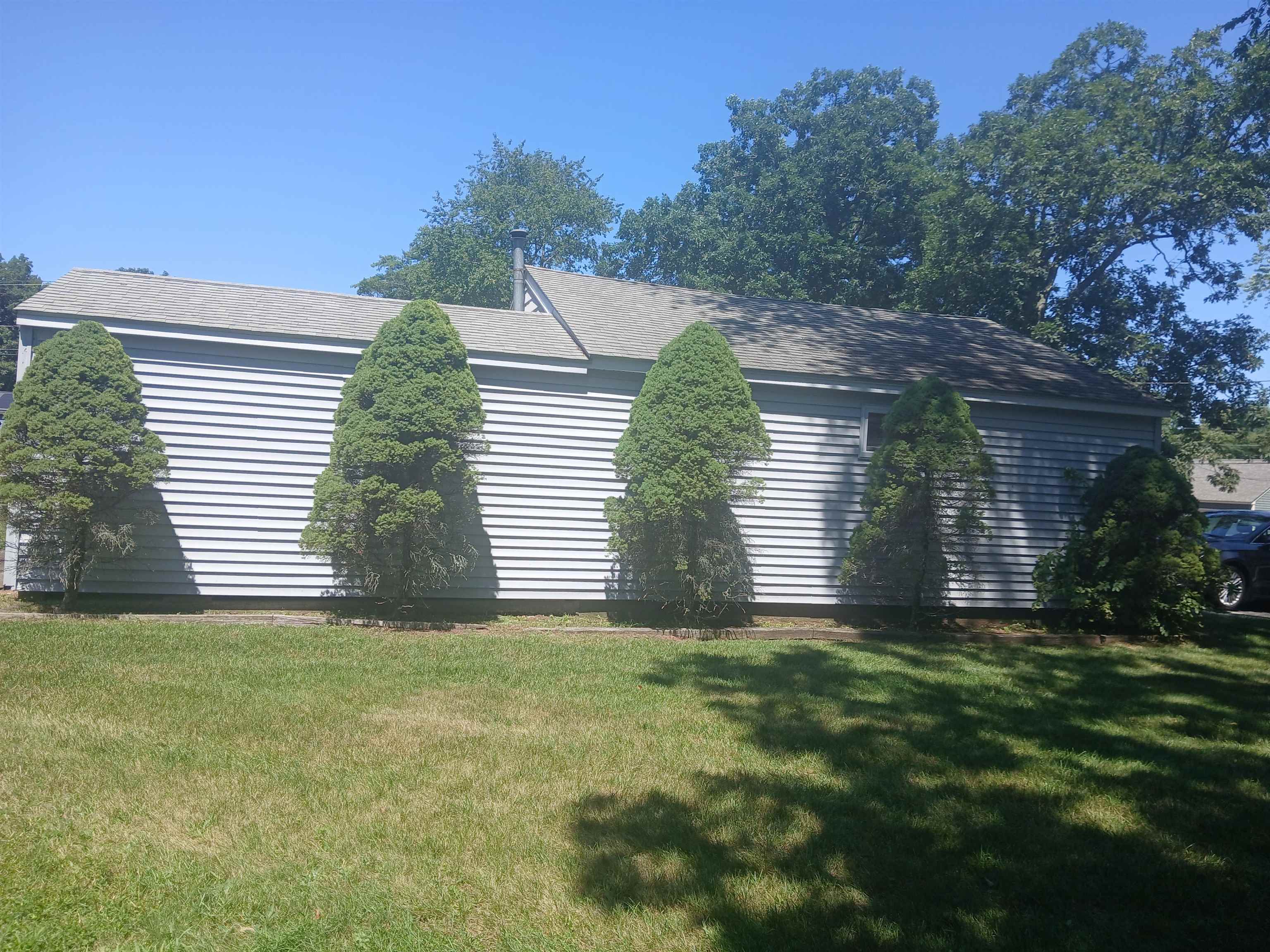 33 GENERAL PULASKI DRIVE
