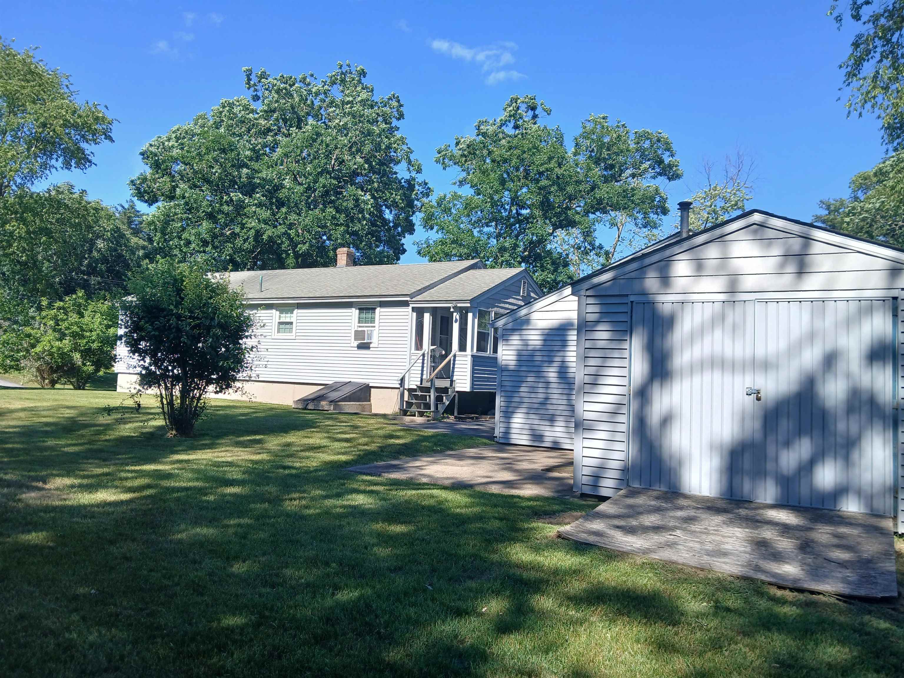 33 GENERAL PULASKI DRIVE