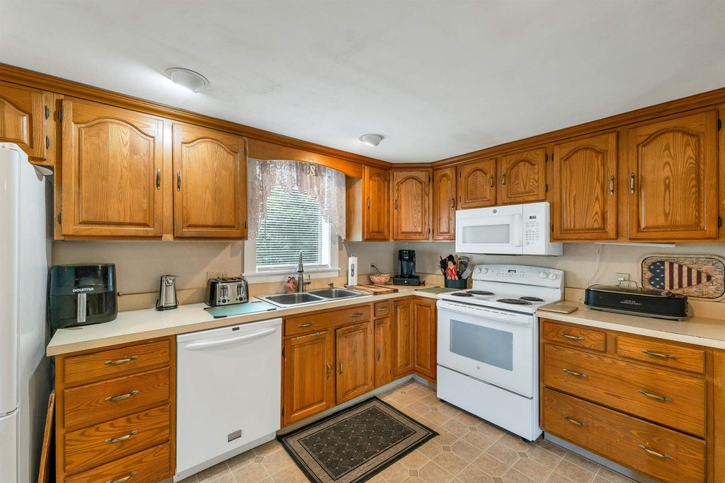 Photo of 101 Pine Street, Laconia, NH 03246 (MLS # 5108995)