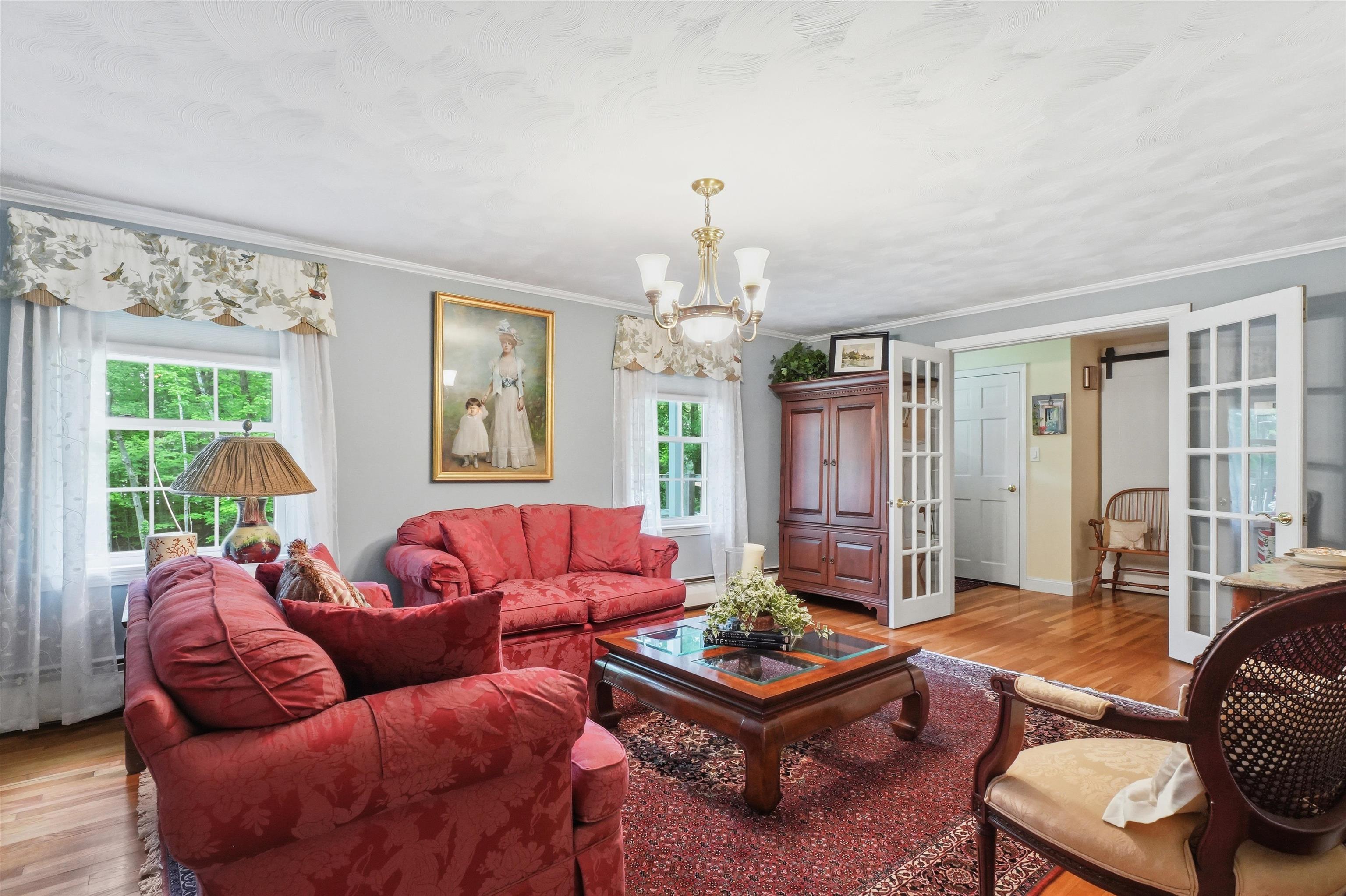 17 Rolling Ridge Road