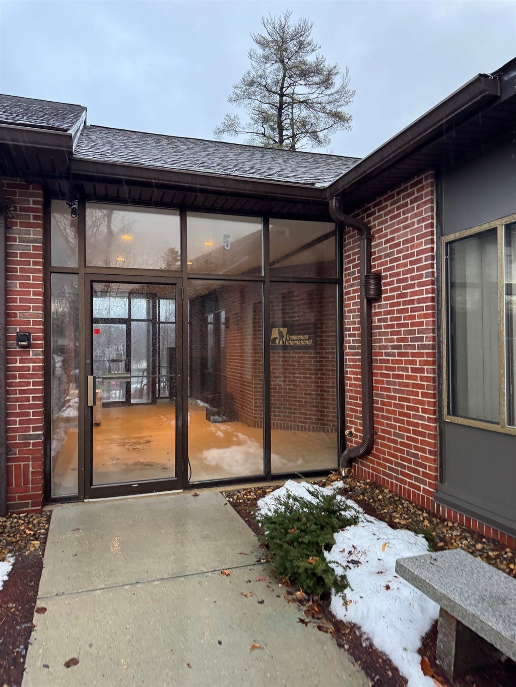 Photo of 169 S River Road #3, Bedford, NH 03110 (MLS # 5092481)