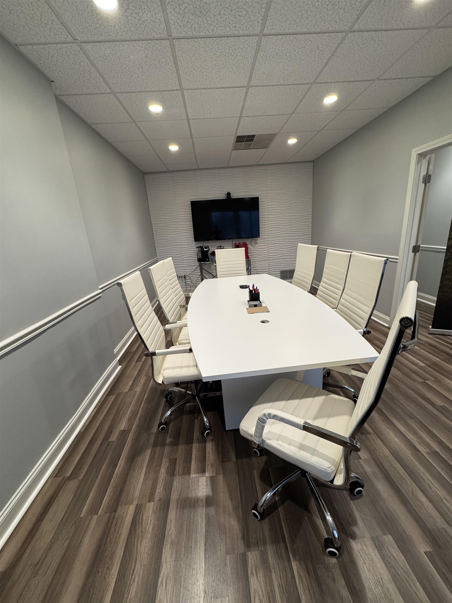 169 S River Road 3
