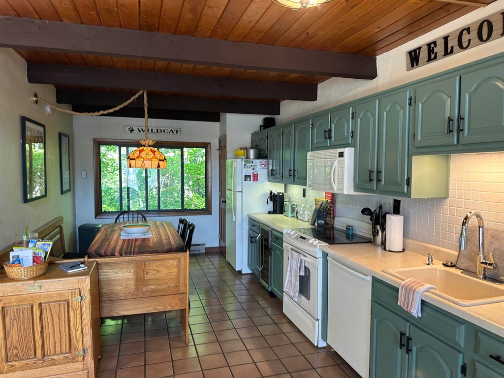 Photo of 44 Linderhof Golf Course Road #D8, Bartlett, NH 03845 (MLS # 5103727)