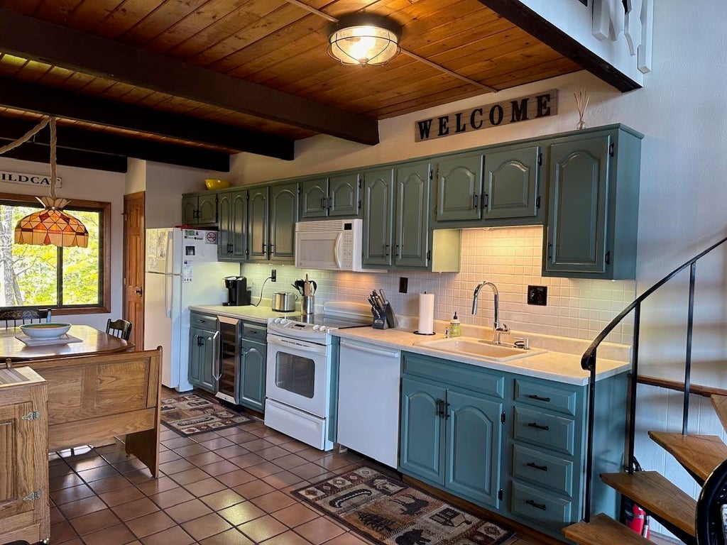 Photo of 44 Linderhof Golf Course Road #D8, Bartlett, NH 03845 (MLS # 5103727)