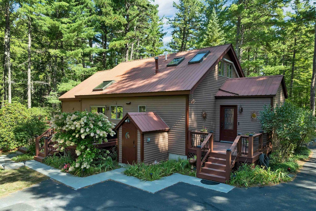Photo of 22 Old Mill Road, Ossipee, NH 03890 (MLS # 5110627)