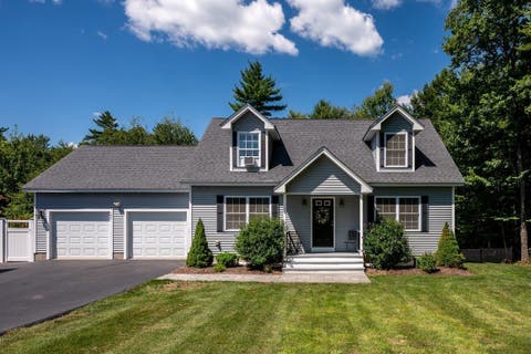 Photo of 195 Ridgetop Lane, Henniker, NH 03242 (MLS # 5106111)