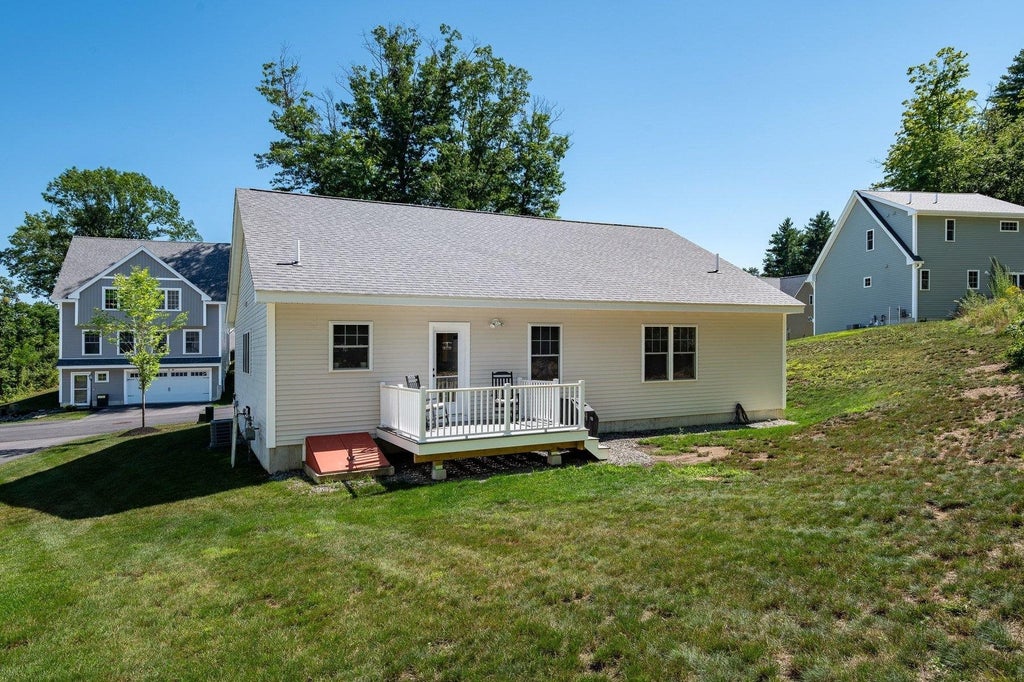 Photo of 30 Copley Drive, Dover, NH 03820 (MLS # 5103706)