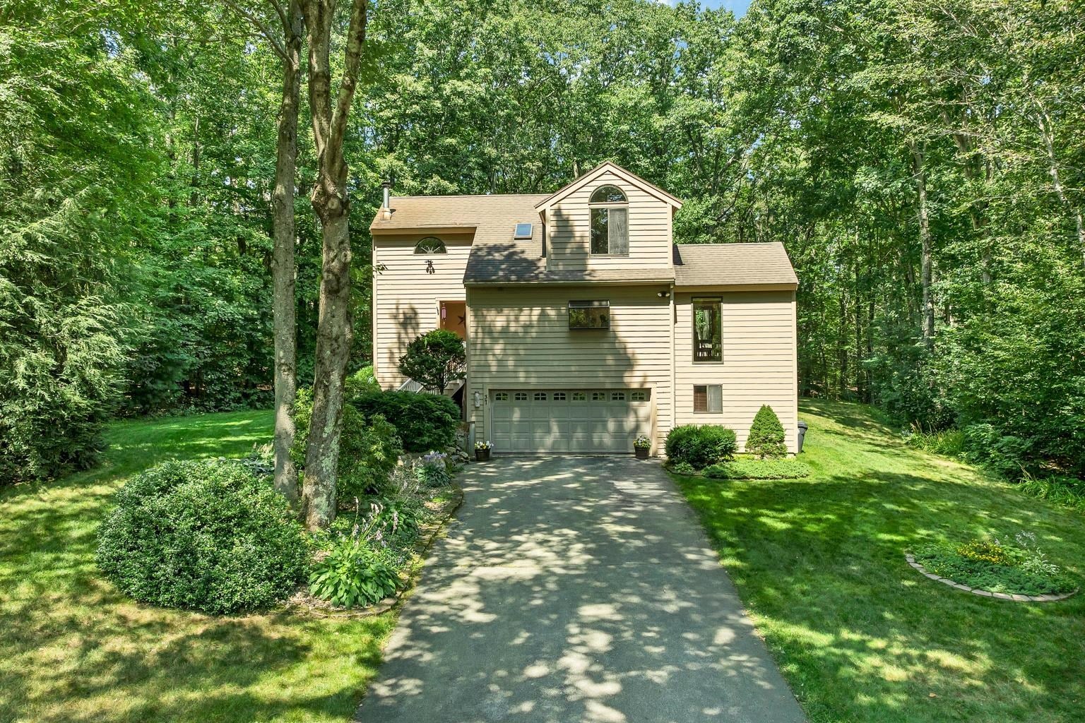 37 Indian Ridge Road