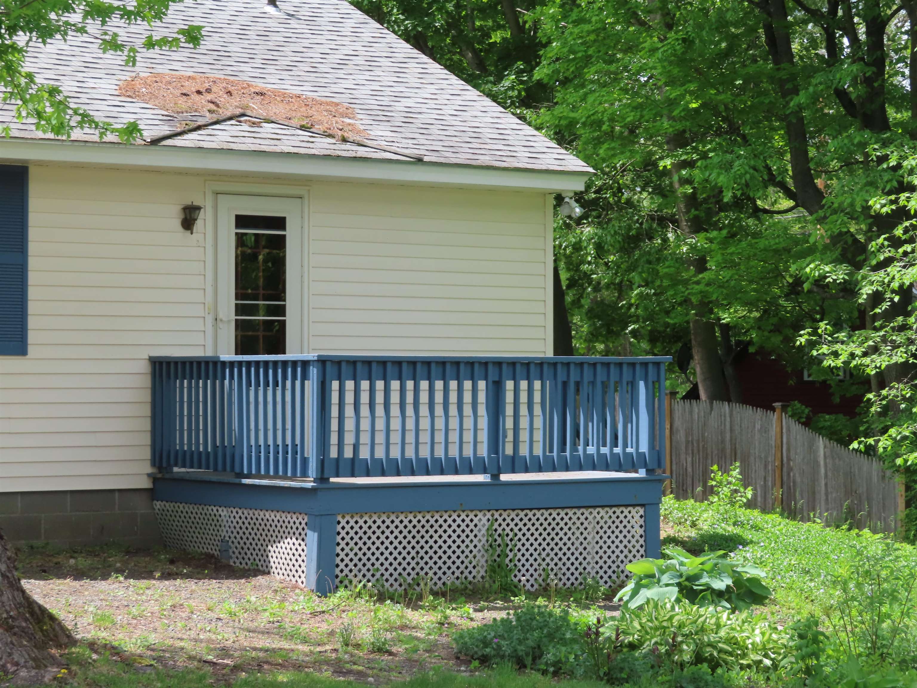 6 Barrett Avenue