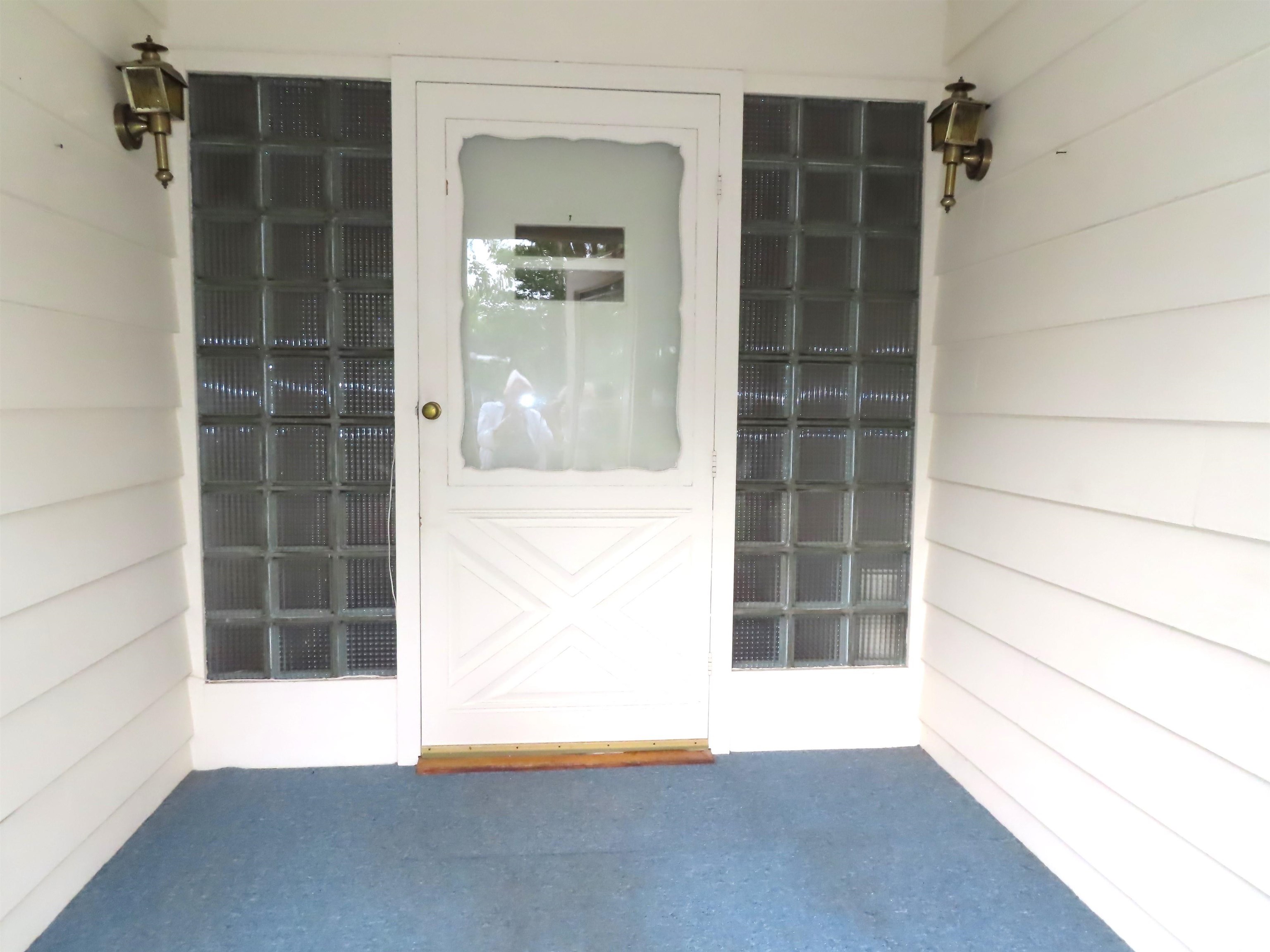 6 Barrett Avenue