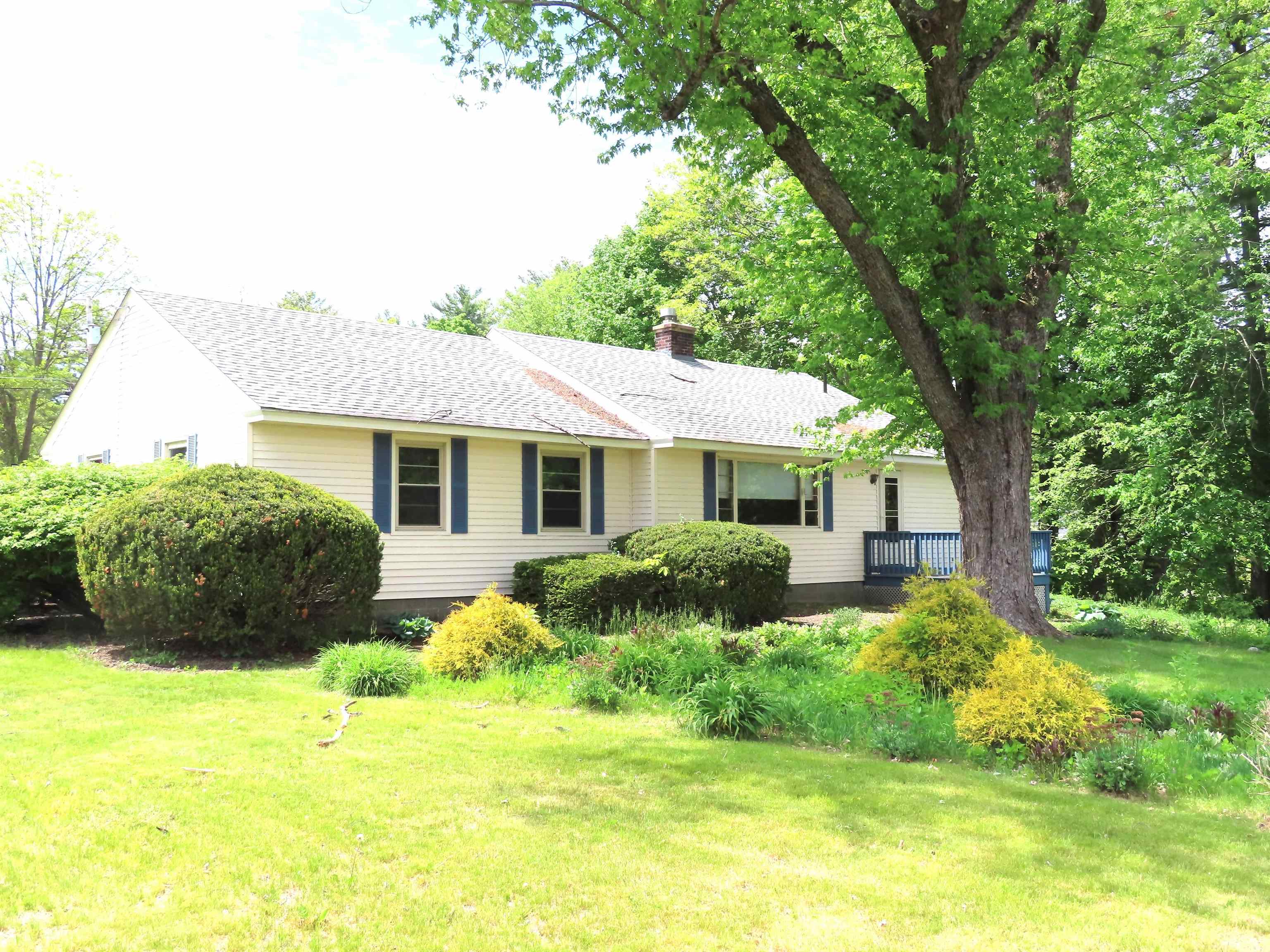 6 Barrett Avenue