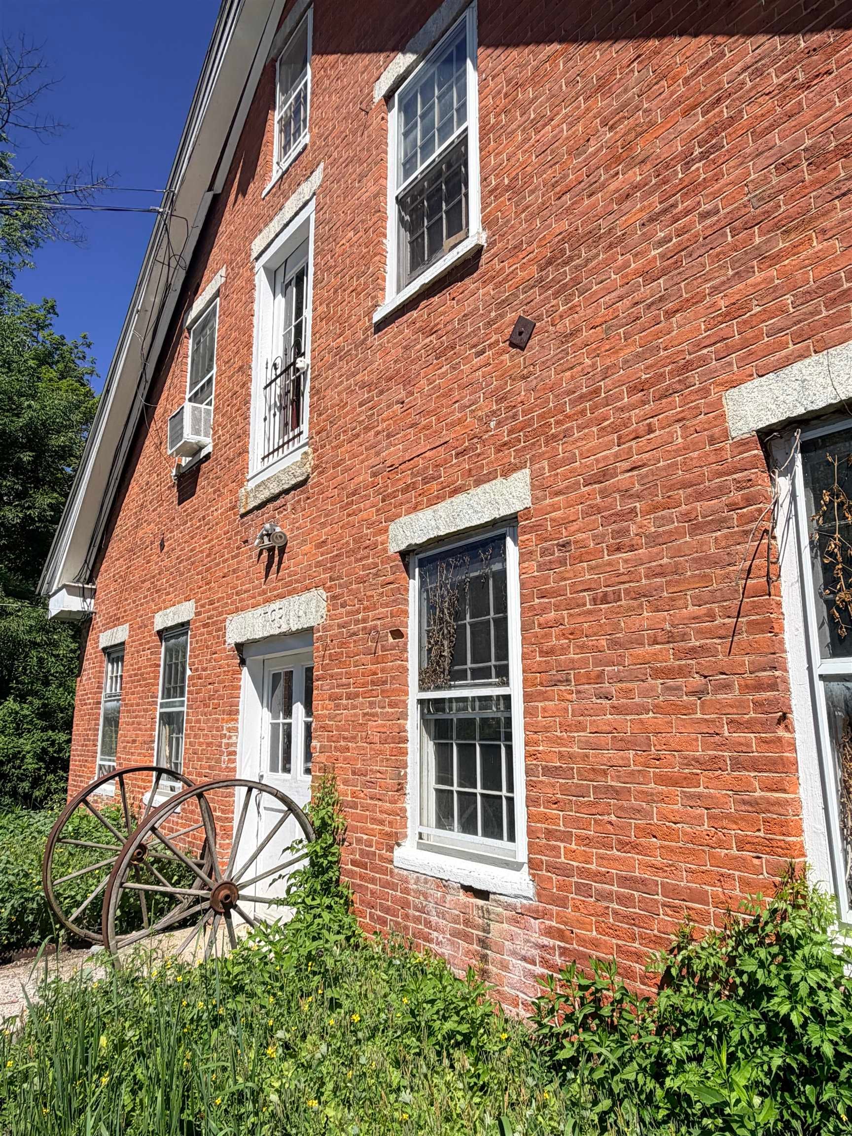 87 Mechanic Street