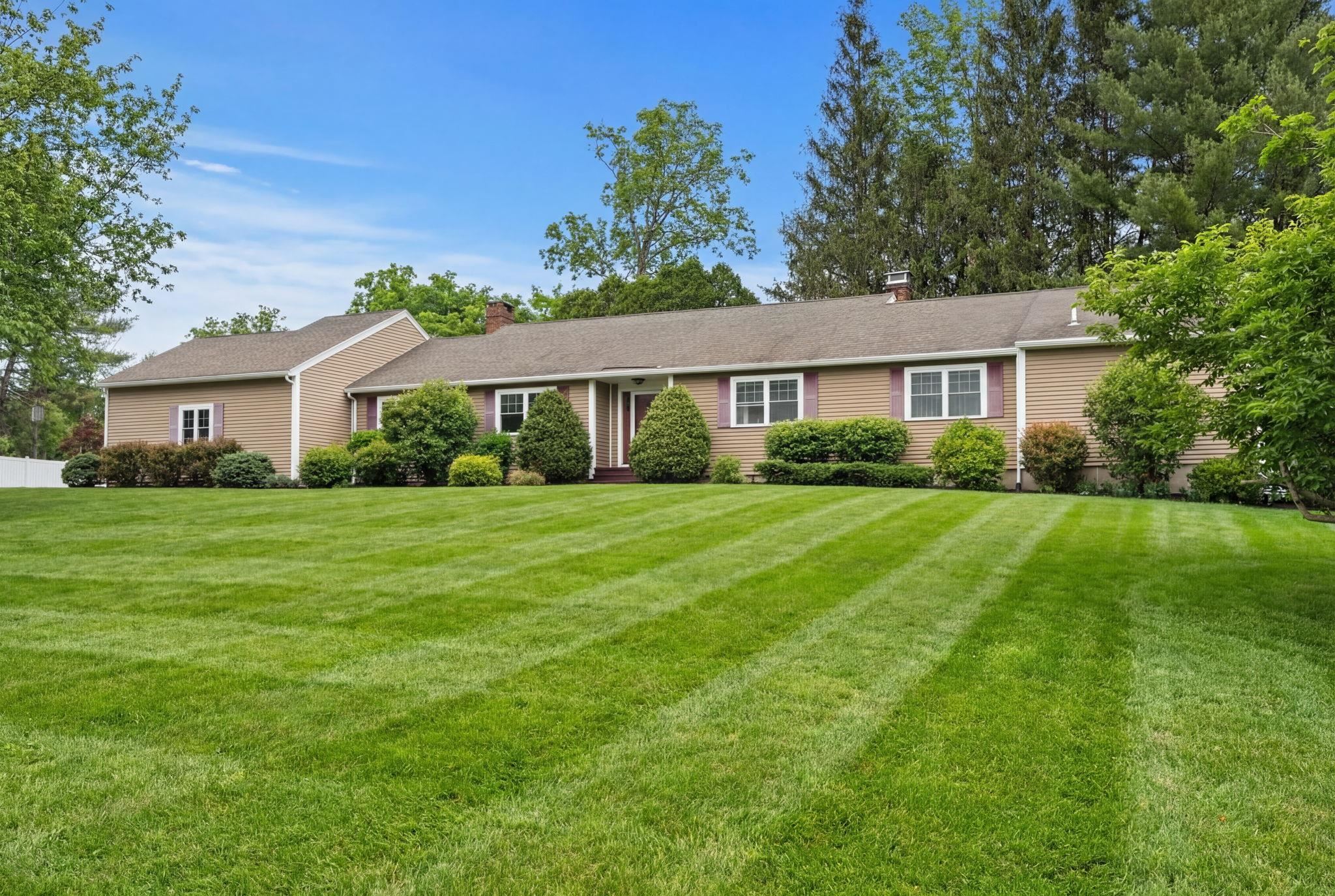 2 Riverwoods Drive